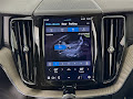 2022 Volvo XC60 B5 Inscription