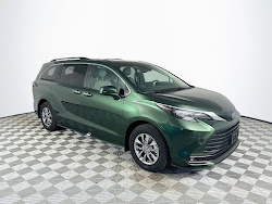 2025 Toyota Sienna XLE AWD